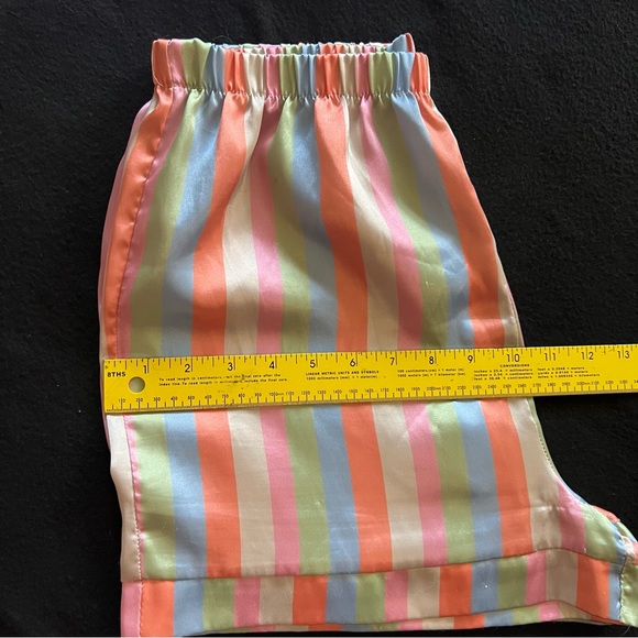 BOOHOO Women’s Satin Pajama Set Long Sleeve Top and Shorts Size 6 Medium - Picture 14 of 16